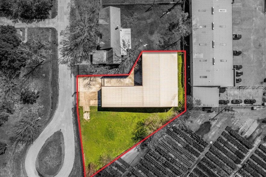 More Photos Of 15811 Manning Dr, Cypress Industrial For Lease