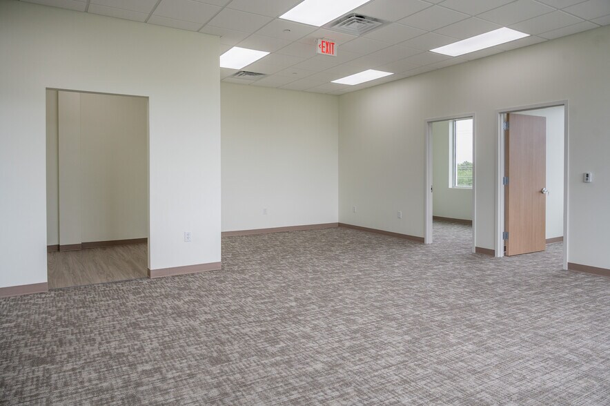 More Photos Of 2013 Cedarbridge Ave, Lakewood Office For Lease