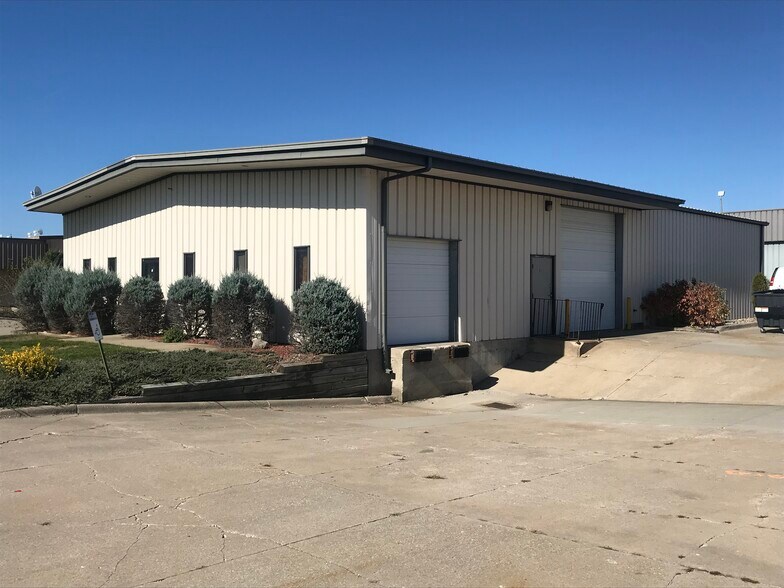 1662 NE 55th Ave, Des Moines, IA 50313 Industrial For Lease