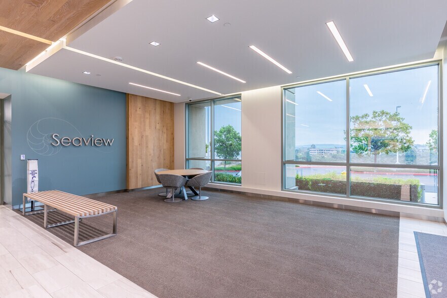 More Photos Of 10188 Telesis Ct, San Diego Unknown For Lease