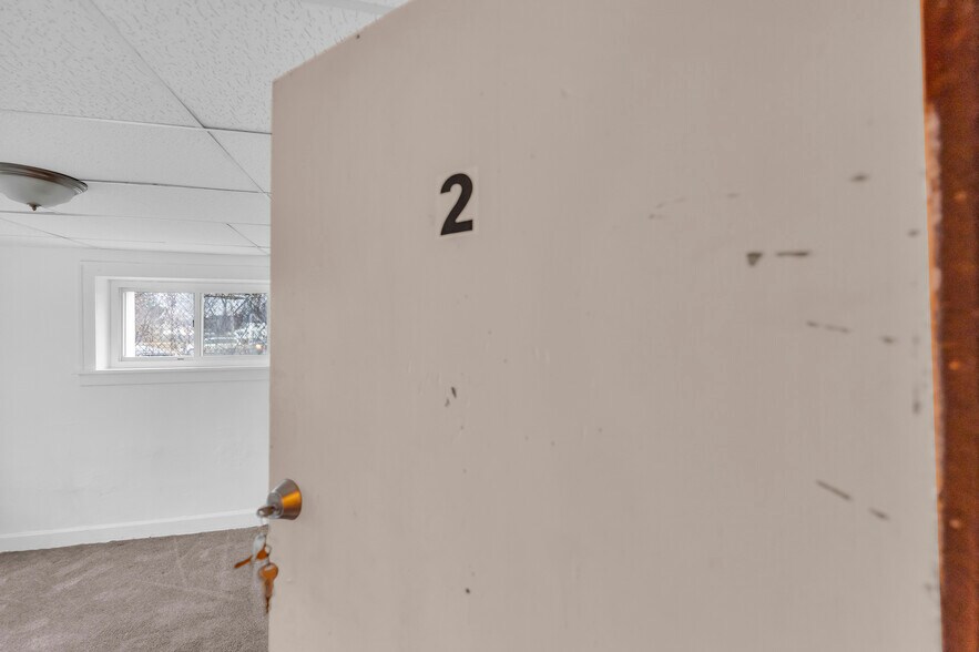 More Photos Of 976 E 70th St, Cleveland Apartments For Sale