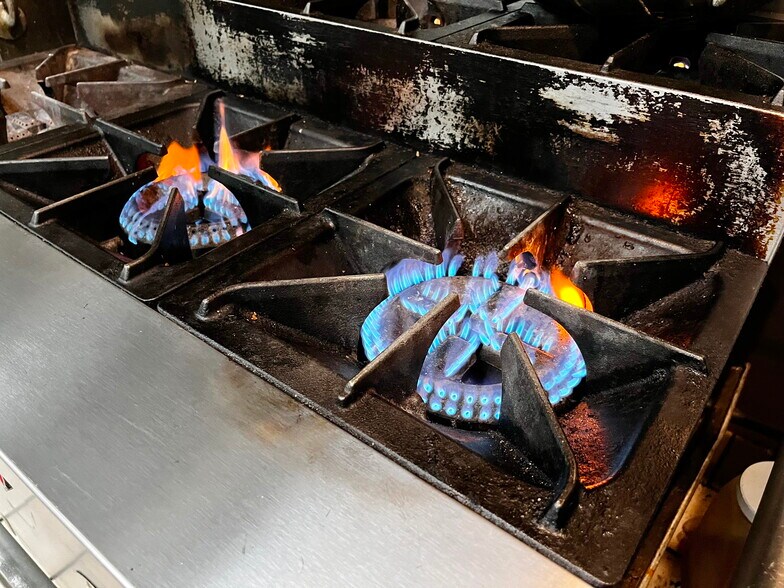 More Photos Of 32 N Dupont Hwy, Selbyville Unknown For Lease