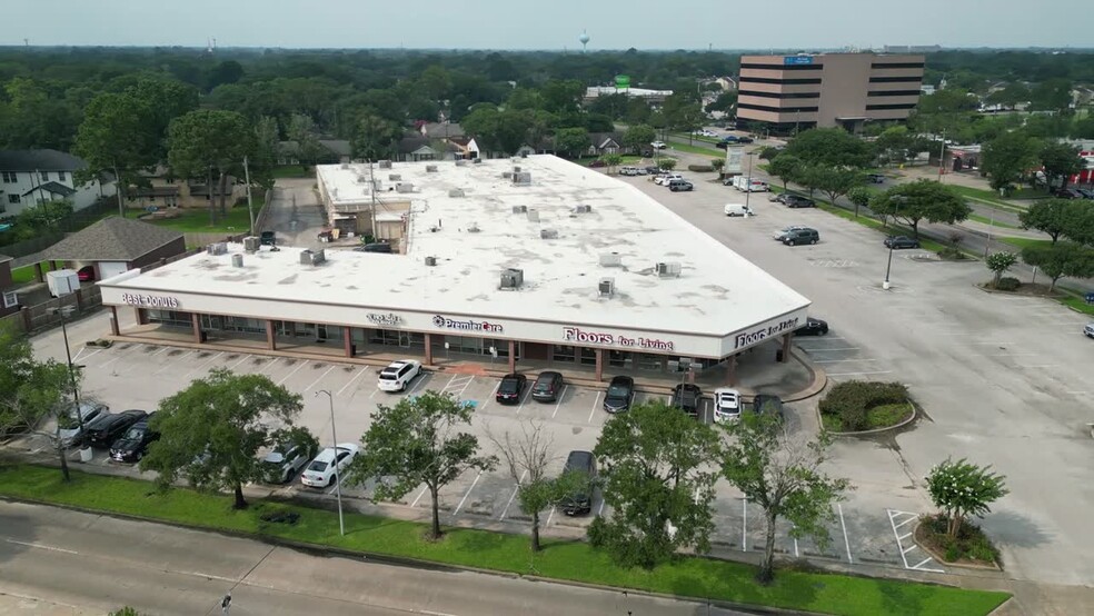 Primary Photo Of 9600-9611 Hillcroft Ave, Houston Unknown For Lease