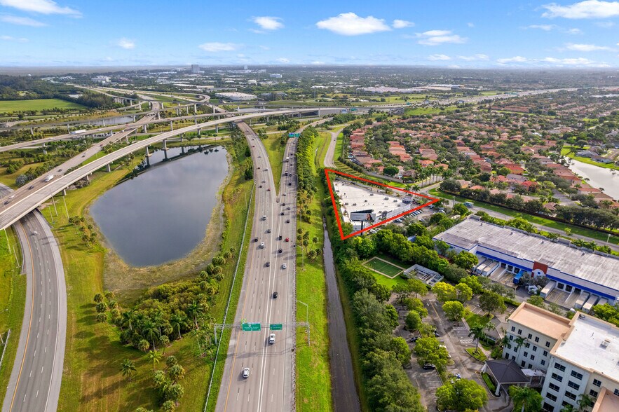 More Photos Of 405-425 SW 148th Ave, Davie Showroom For Sale