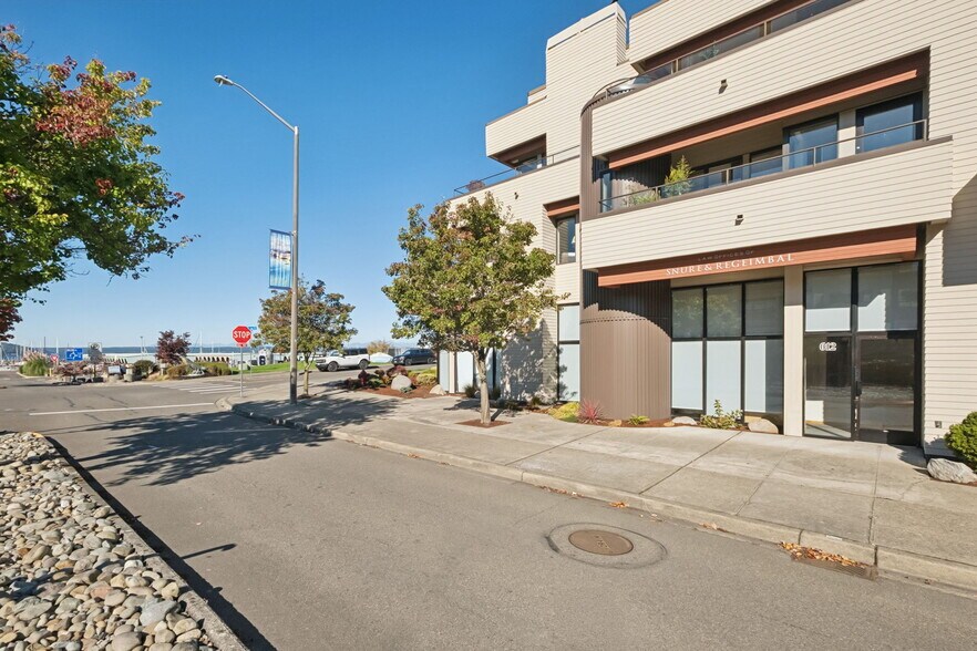More Photos Of 612 S 227th St, Des Moines Apartments For Sale