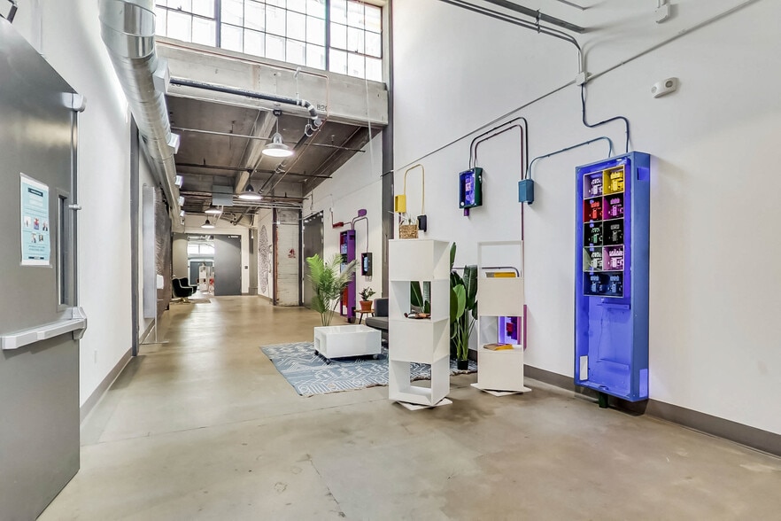 More Photos Of 2744 E 11th St, Oakland Showroom For Lease