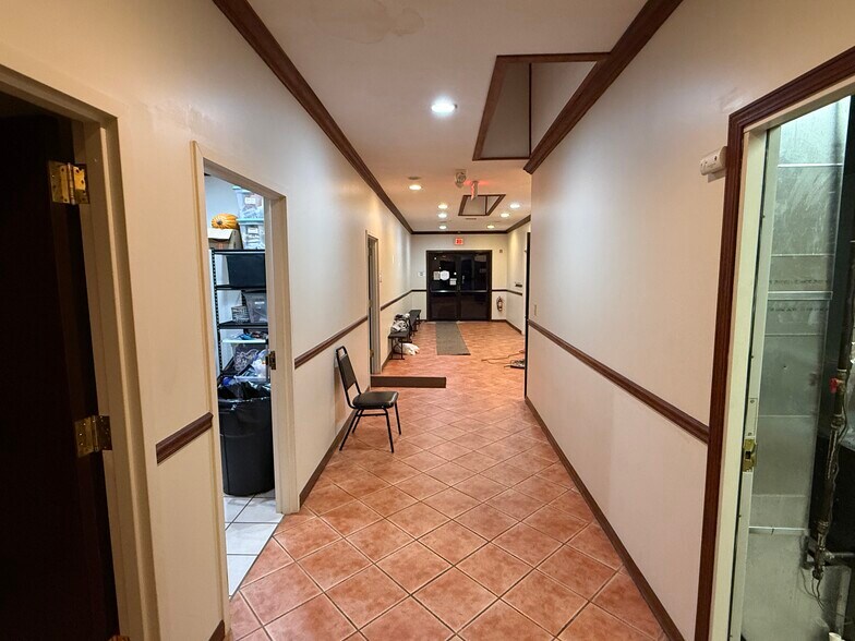 More Photos Of 636 Old Liverpool Rd, Liverpool Office For Sale