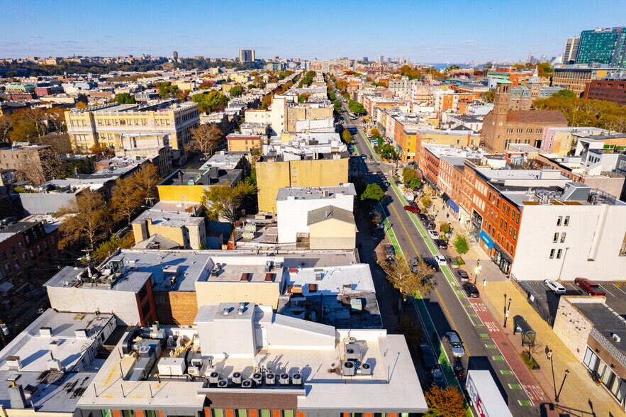 More Photos Of 312 Washington St, Hoboken Storefront For Sale