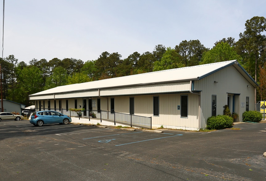 More Photos Of 120 Kaminer Way Pky, Columbia Light Distribution For Sale