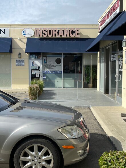 More Photos Of 12501 Burbank Blvd, Valley Village Unknown For Lease