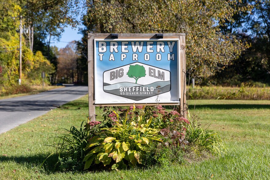 More Photos Of 65 Silver St, Sheffield Warehouse For Sale