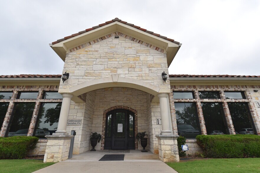 More Photos Of 3315 Unicorn Lake Blvd, Denton Medical For Lease
