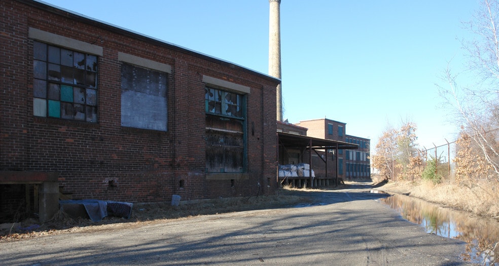 More Photos Of 21 Wilbraham St, Palmer Warehouse For Lease