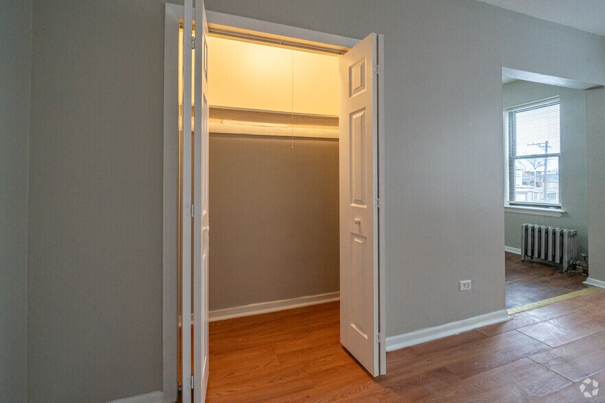 More Photos Of 1210 W 83rd St, Chicago Apartments For Sale