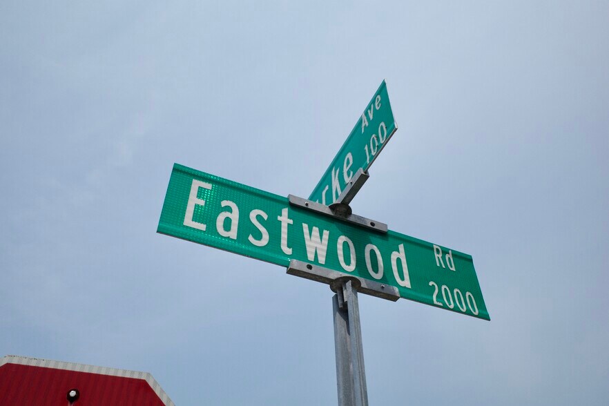 More Photos Of 2018 Eastwood Rd, Wilmington Office For Lease