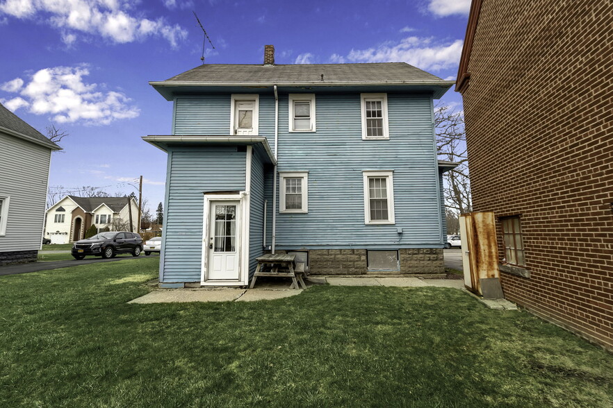 More Photos Of 646 Cayuga Dr, Niagara Falls Religious Facility For Sale