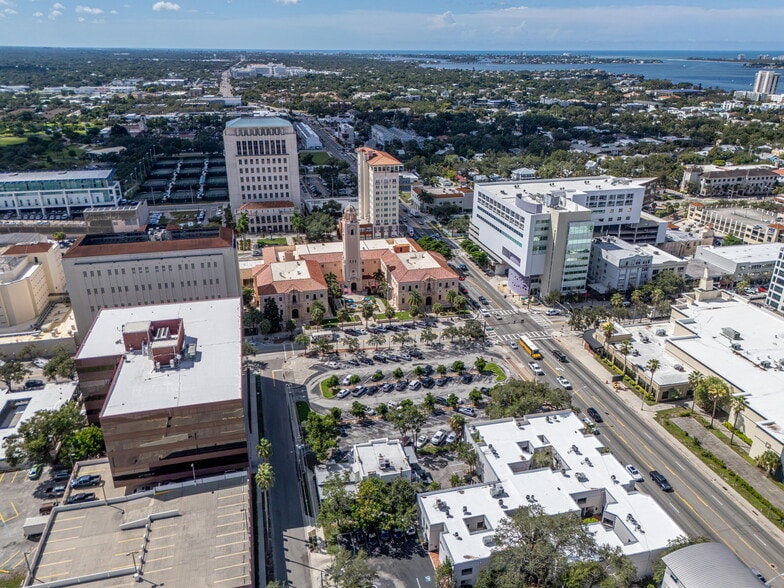 More Photos Of 27 Fletcher Ave, Sarasota Restaurant For Lease