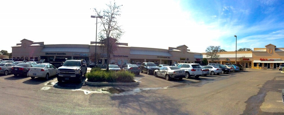 More Photos Of 12415 Bandera Rd, Helotes General Retail For Sale