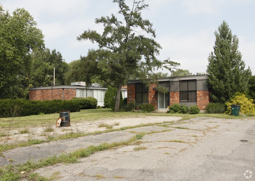 More Photos Of 437 Fern St, Jackson Office For Lease
