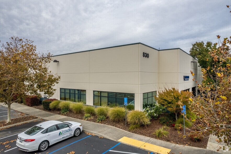 More Photos Of 830 Riverside Pky, West Sacramento Light Distribution For Lease