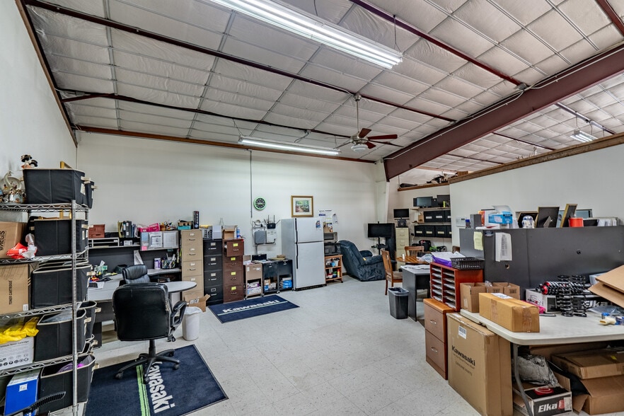 More Photos Of 1190 S 2nd St, Raton General Retail For Sale