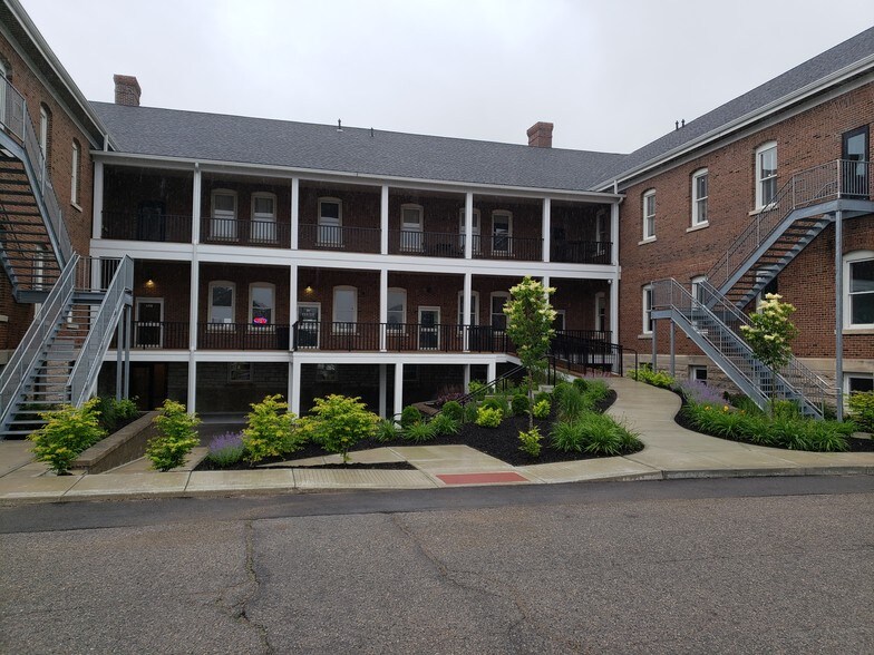 More Photos Of 5719 Lawton Loop East Dr, Indianapolis Loft Creative Space For Lease