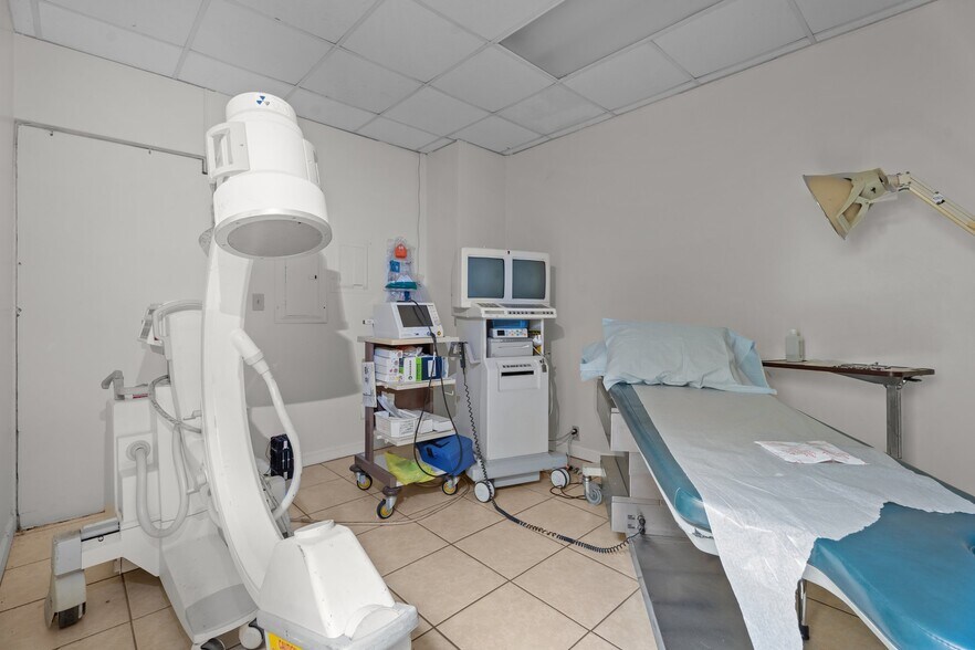 More Photos Of 2902 Central Heights Rd, Goldsboro Medical For Sale