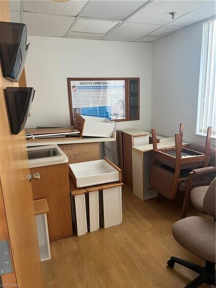 More Photos Of 2525 Harbor Blvd, Port Charlotte Medical For Lease