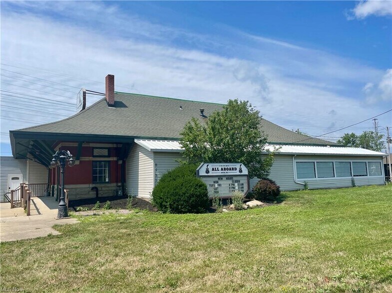 More Photos Of 8455 Station St, Mentor Restaurant For Sale