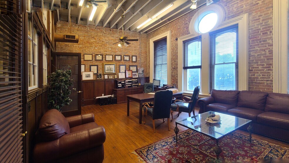Primary Photo Of 310 Main St, Houston Office For Lease