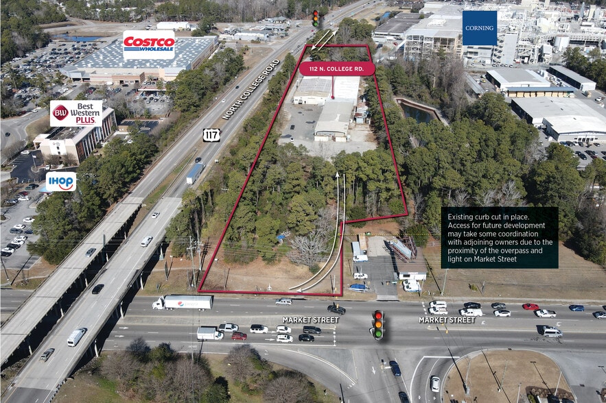 More Photos Of 112 N College Rd, Wilmington Warehouse For Sale