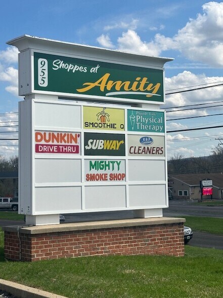 More Photos Of 955 Benjamin Franklin Hwy, Douglassville Storefront For Sale