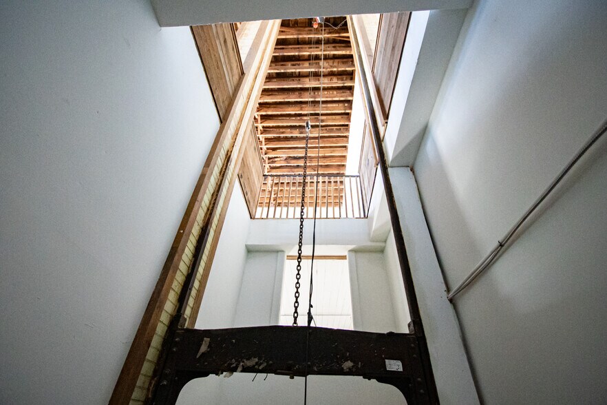 More Photos Of 222 E Main St, Walhalla General Retail For Sale