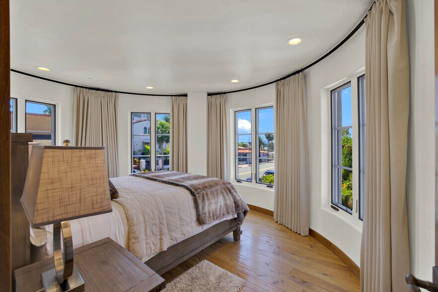 More Photos Of 1403 N El Camino Real, San Clemente Office For Sale