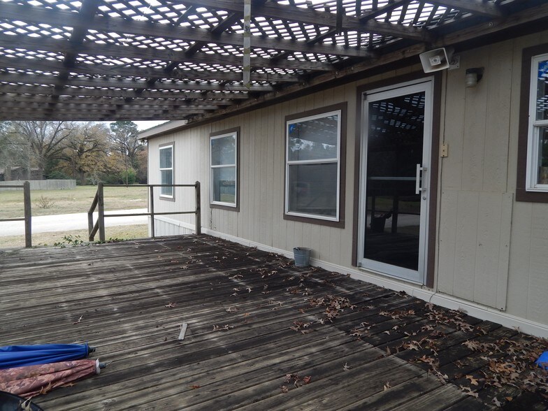 More Photos Of 682 FM 2021, Lufkin Warehouse For Sale