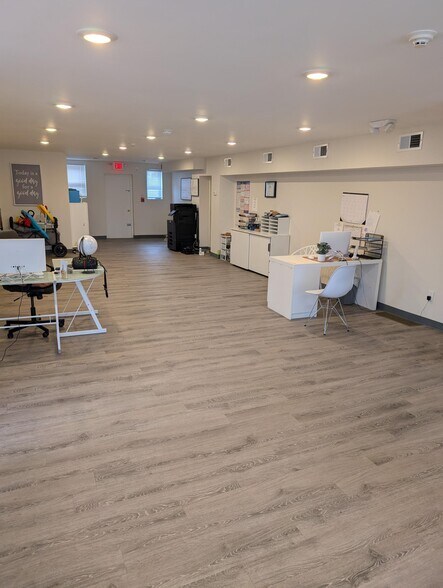 More Photos Of 7402 Drexel Rd, Philadelphia Storefront Retail Residential For Lease