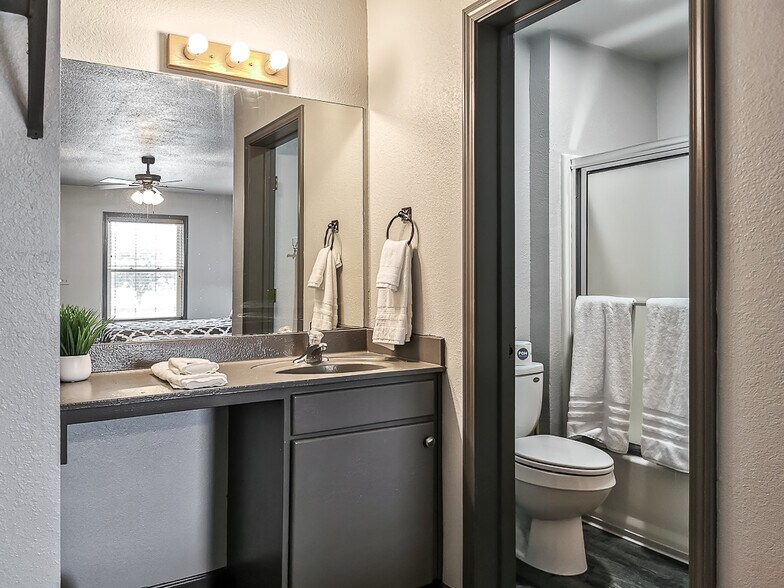 More Photos Of 2200th Street and US-69 Hwy, Lacygne Trailer Camper Park For Sale