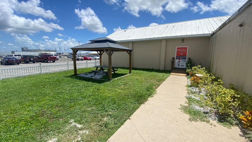 More Photos Of 4650 Us-27, Sebring Unknown For Lease