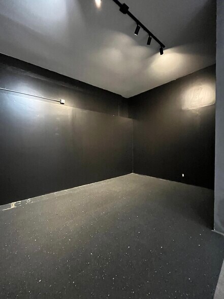 More Photos Of 3532 Broadway, Los Angeles Storefront Retail Office For Lease