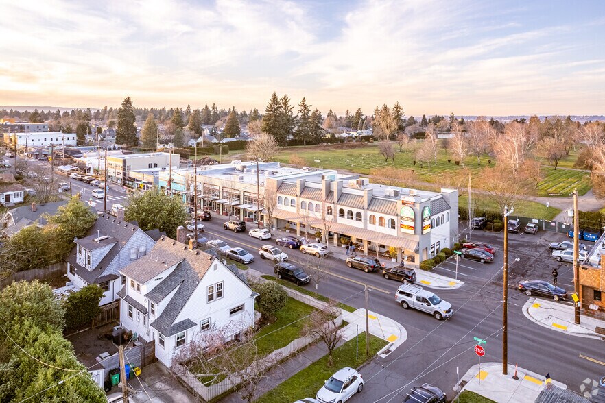 More Photos Of 4803-4831 NE Fremont St, Portland Storefront Retail Office For Lease