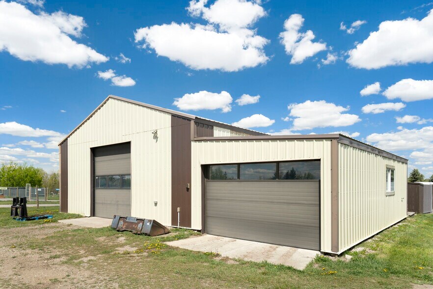 More Photos Of 282063 Twp Rd 224A, Rocky View No 44 Veterinarian Kennel For Sale