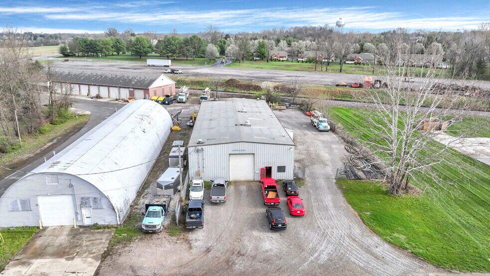More Photos Of 146 W Borland St, Pickerington Warehouse For Lease