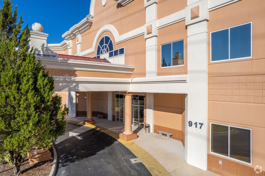 More Photos Of 917 Rinehart Rd, Lake Mary Medical For Lease