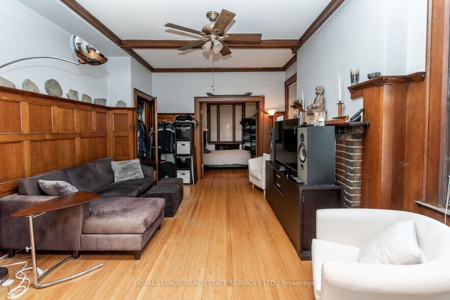 More Photos Of 2707 Lake Shore Blvd W, Toronto Apartments For Sale