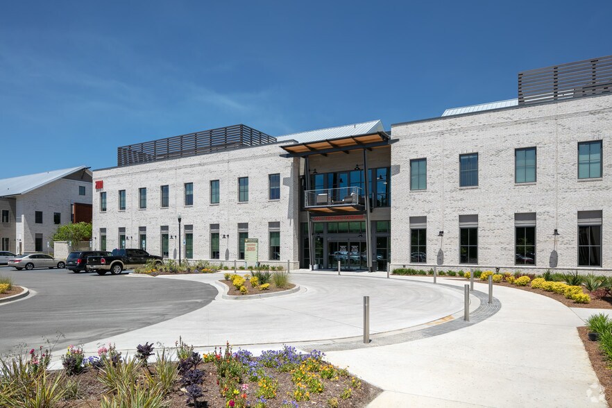 More Photos Of 2015 2nd Ave, Summerville Medical For Lease