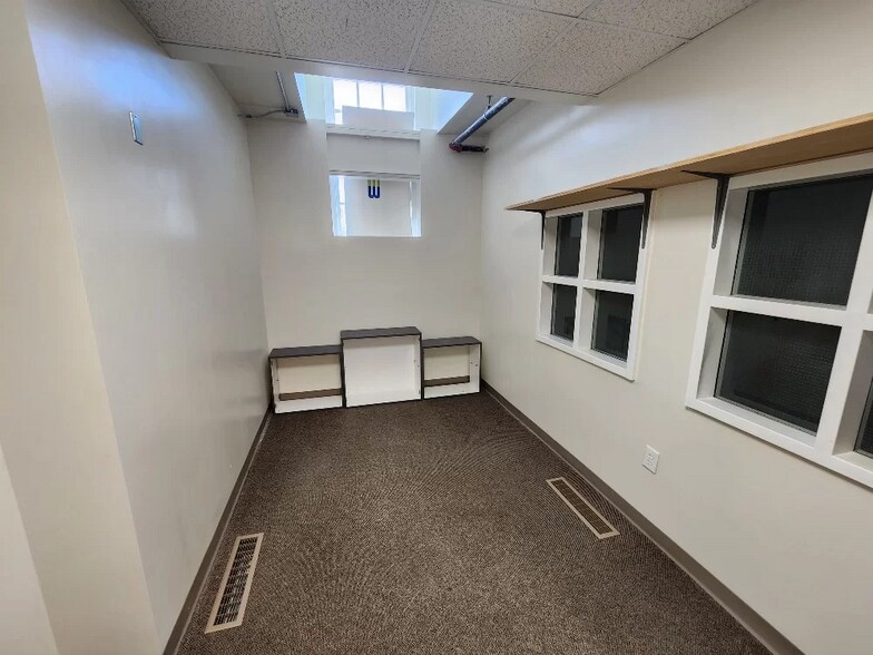 More Photos Of 411 Billingsley Rd, Charlotte Medical For Sale