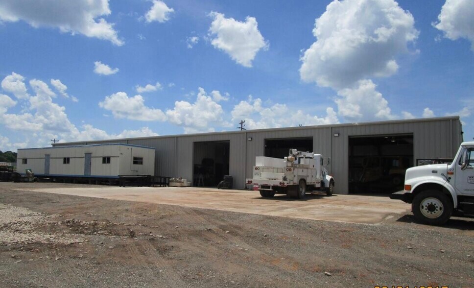 More Photos Of 8000 W 6th Ave, Stillwater Warehouse For Sale