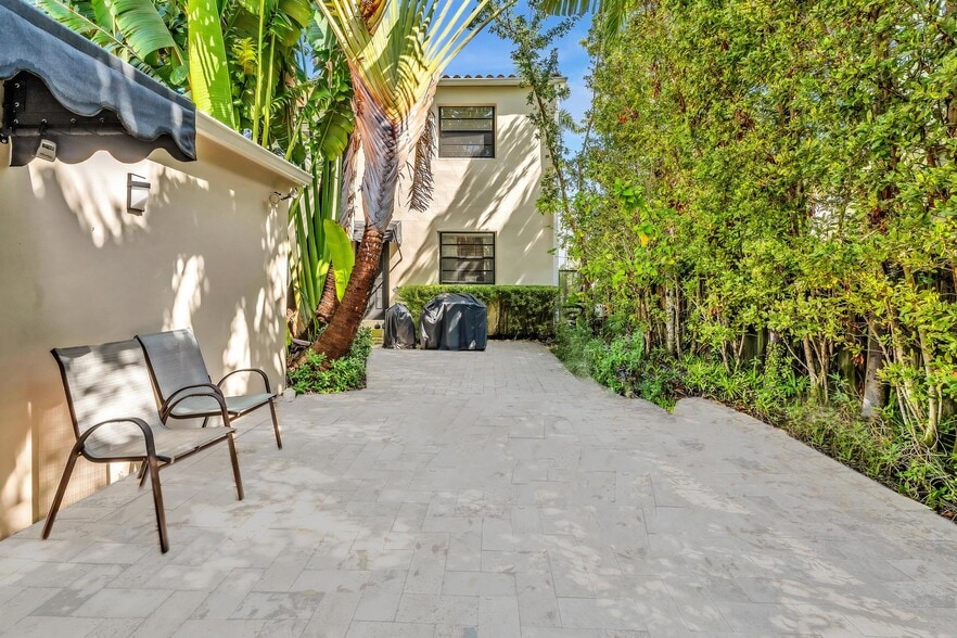 More Photos Of 836 W 40th St, Miami Beach Apartments For Sale