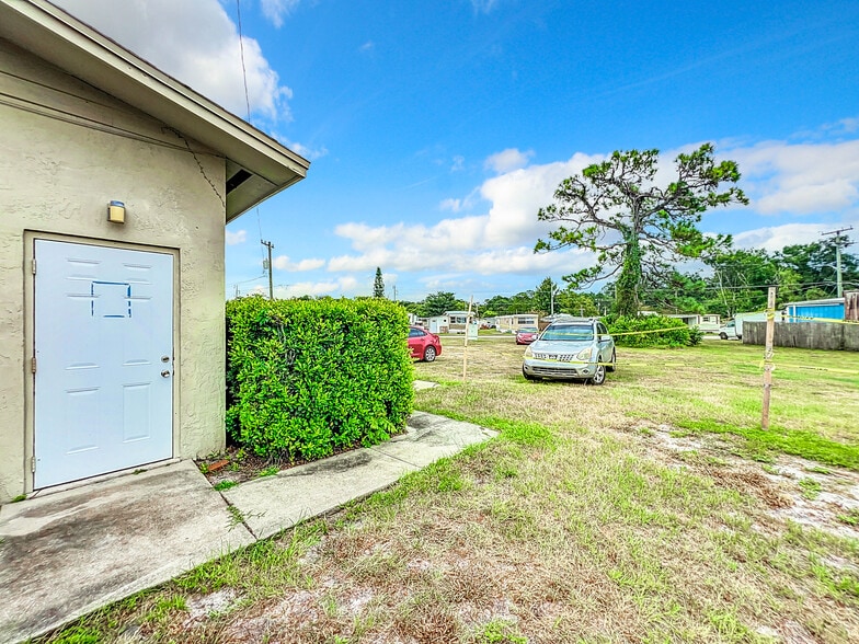 More Photos Of 2553-2565 Park Dr, Sanford Freestanding For Sale