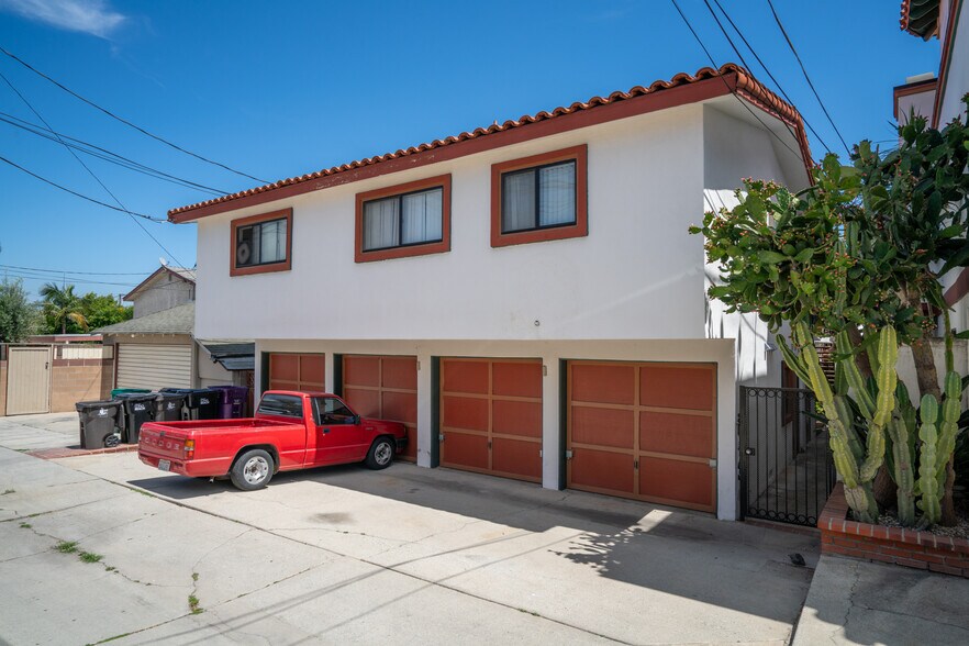 More Photos Of 825 Roswell Ave, Long Beach Apartments For Sale